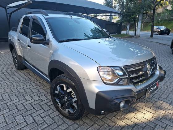 RENAULT OROCH 1.3 TCE FLEX OUTSIDER X-TRONIC RENAULT OROCH 1.3 TCE FLEX OUTSIDER X-TRONIC